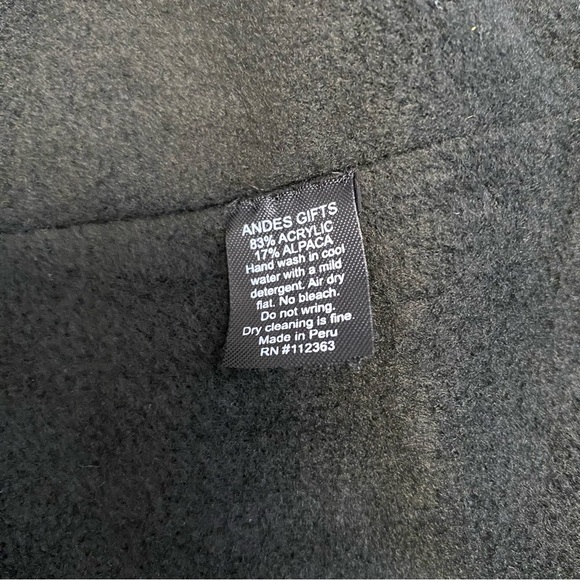 NWT Andes Gifts Alpaca Blend Floral Ear Warmer Headband Flowers Black Blue Knit - Picture 6 of 8